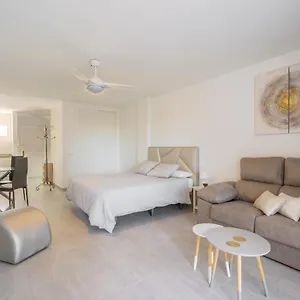  Apartment Near The Beach